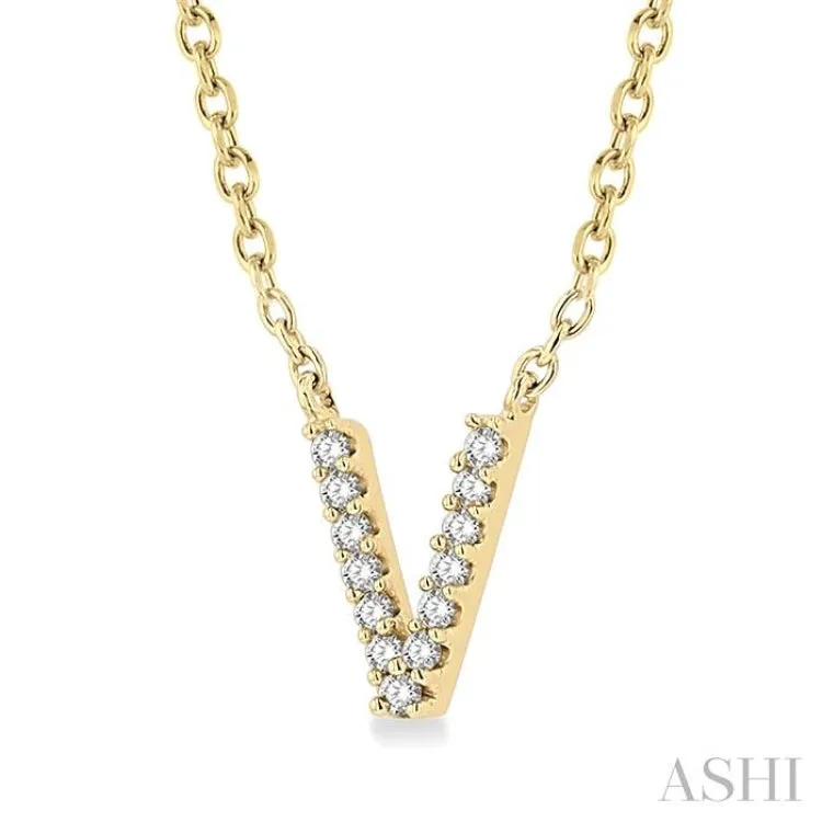 1/20 Ctw Initial 'V' Round Cut Diamond Pendant With Chain in 14K Yellow Gold