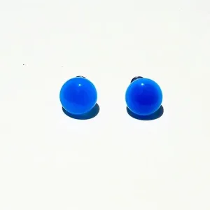 Bold Look Blue Onyx Round Ear Studs