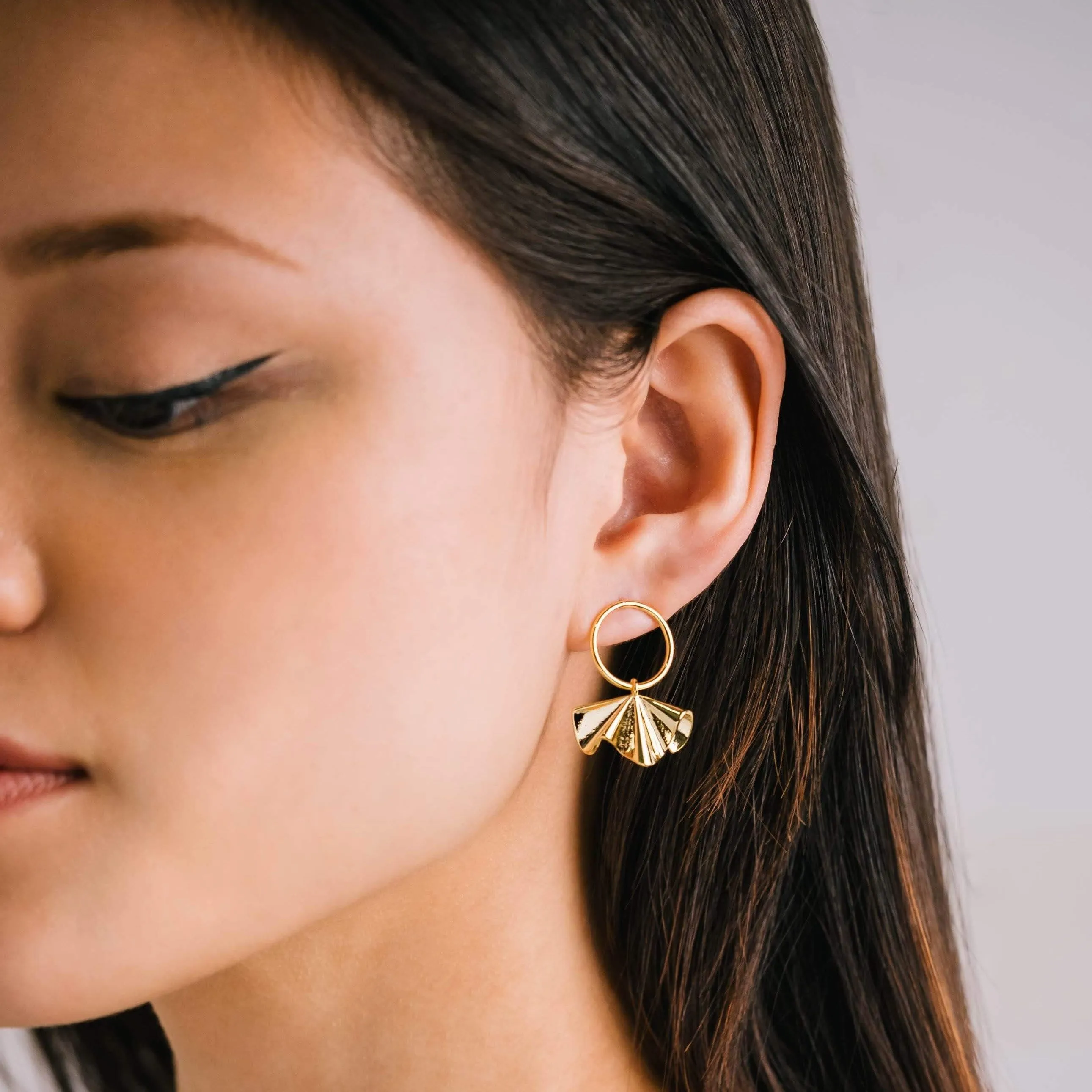 Contour Drop Earrings