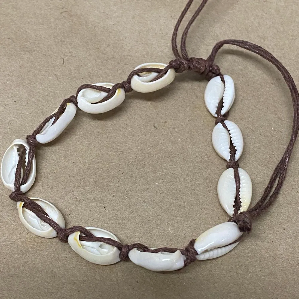 Cowrie Shell Bracelet (1) - Medium - Chocolate