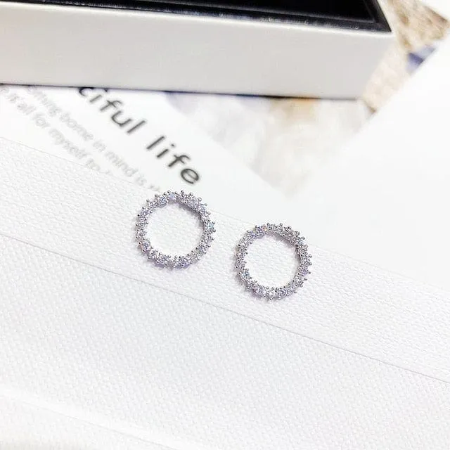 Delicate CZ Circle Wreath Stud Earrings - 2 Colors