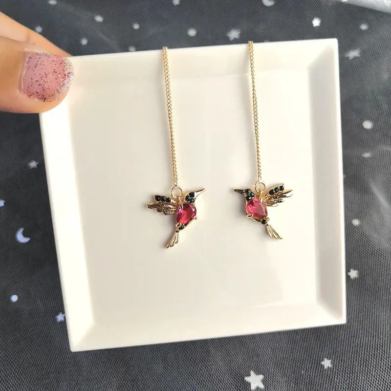 Delicate Nature-Inspired Hummingbird Design Earrings