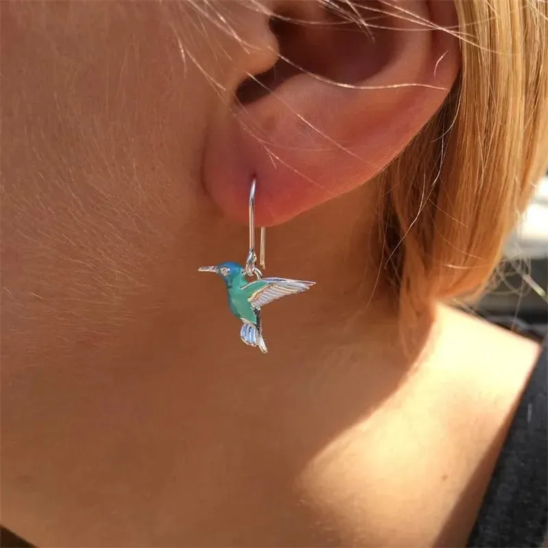 Delicate Nature-Inspired Hummingbird Design Earrings