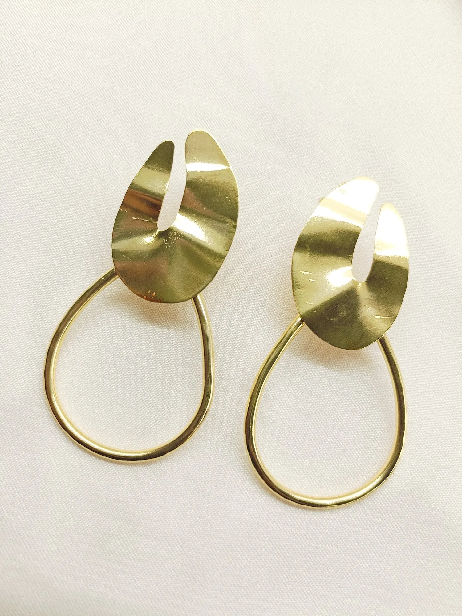 Eshani Golden Western Earrings