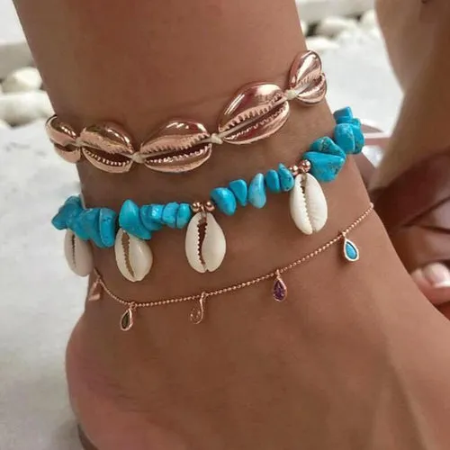 Layered Gold Shell Pendant Chain Ankle Bracelet On Leg Foot