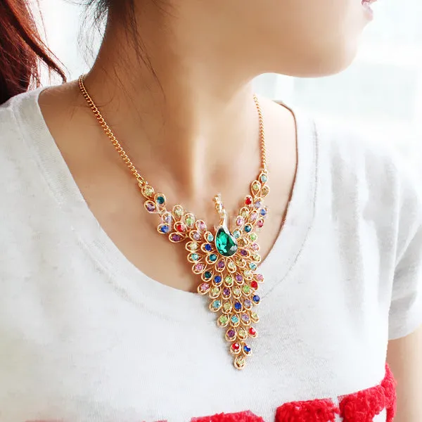 N901 - exquisite gem peacock necklace