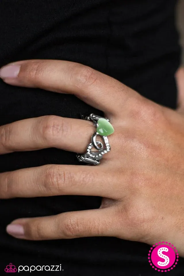 Paparazzi Ring ~ Light Up My Heart - Green