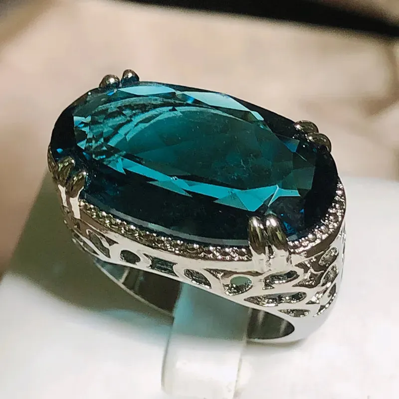 TEEK - Large Zircon Blue Gem Ring