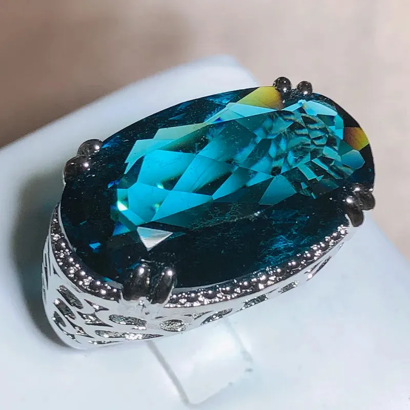 TEEK - Large Zircon Blue Gem Ring