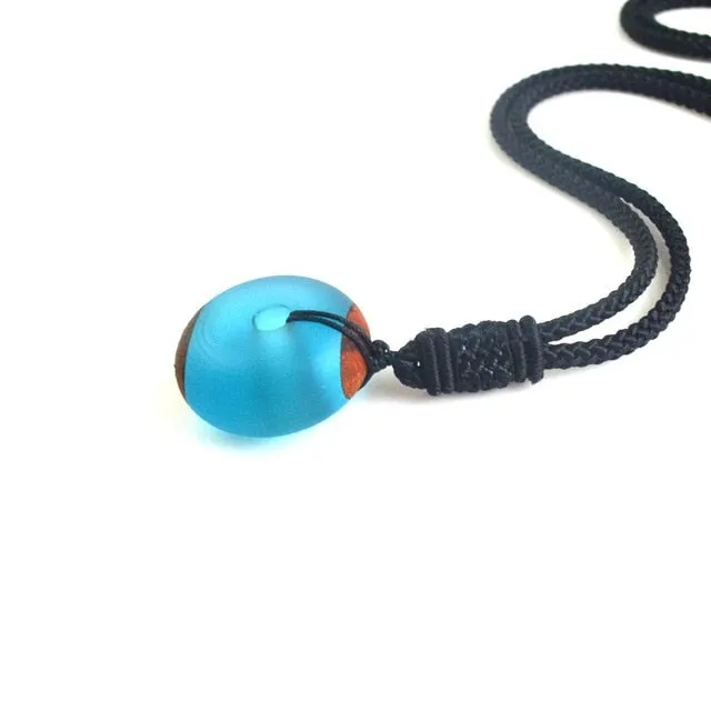 Vintage fashionable wood resin necklace pendant