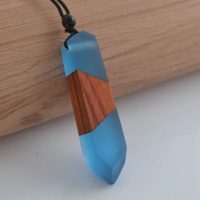 Vintage fashionable wood resin necklace pendant