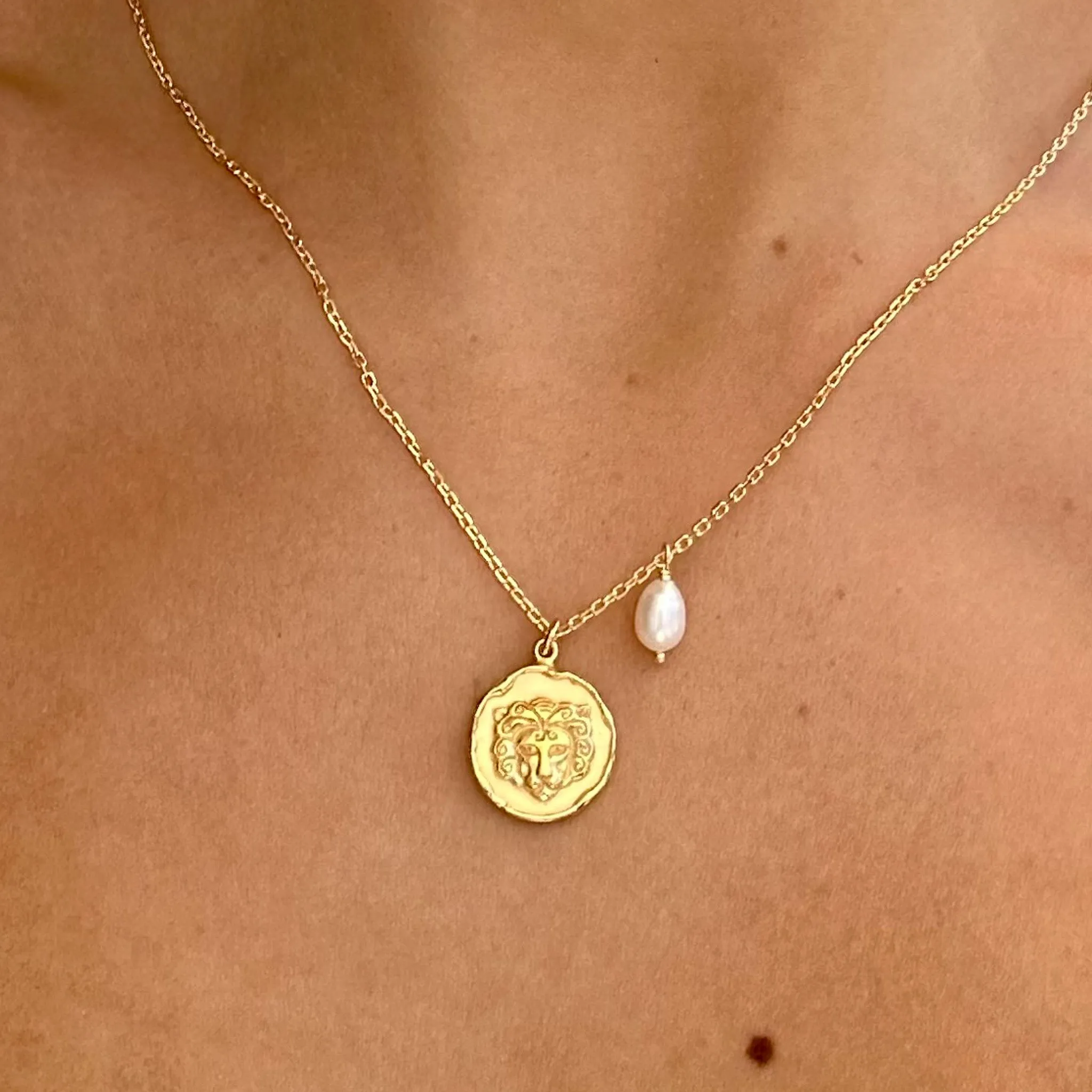 Zodiac Necklace Leo Gold